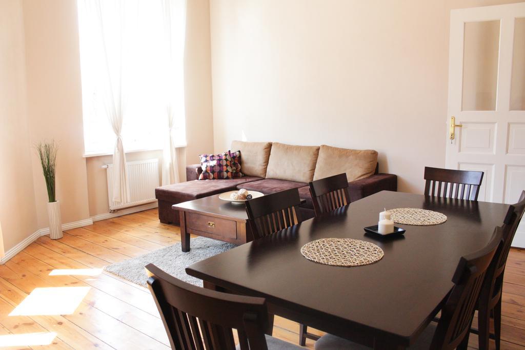 Apartamenty Classico - M9 Poznan Bilik gambar
